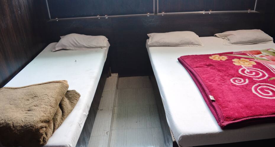 New Bajpai Hotel, Lucknow 3